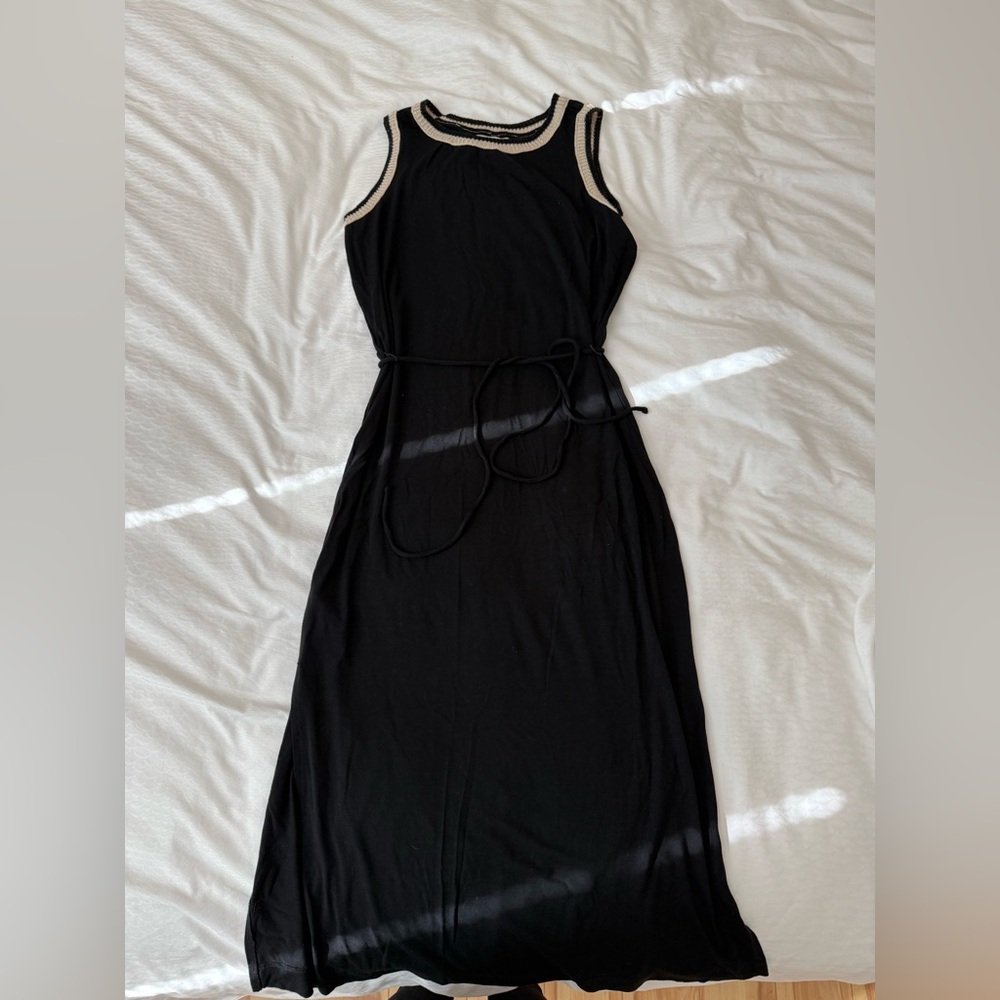 LOFT Black dress with Cream Knit Trim and belt